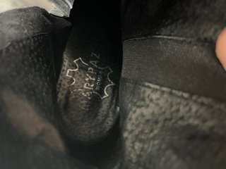 Botines negros con hebillas