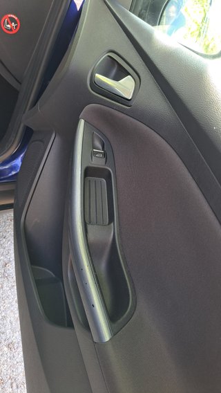 FORD Focus 1.0 Ecoboost ASS 125v Titanium