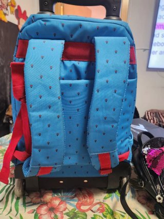 Mochila con ruedas azul escolar