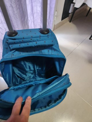 Mochila con ruedas azul escolar