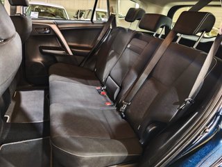 Toyota Rav4 2.5l hybrid 2WD Advance
