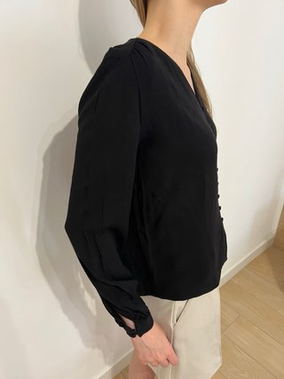 Blusa negra H&M talla 38