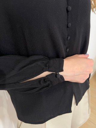 Blusa negra H&M talla 38