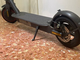 Mi Electric Scooter Pro 2