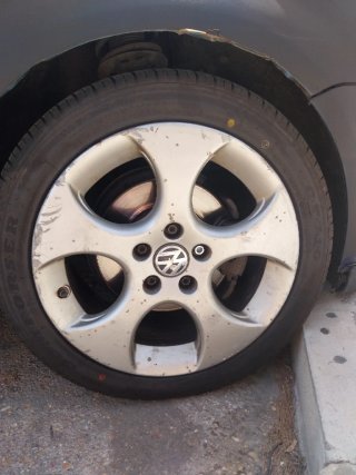 Cambio o vendo Llantas Detroit Golf GTI 17 pulgada