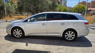 Toyota Avensis 2011