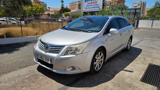 Toyota Avensis 2011