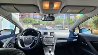Toyota Avensis 2011