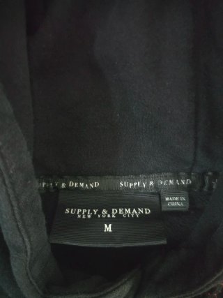 Sudadera Supply & Demand Negra