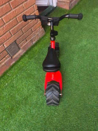 Bicicleta triciclo sin pedales infantil 2-4 años