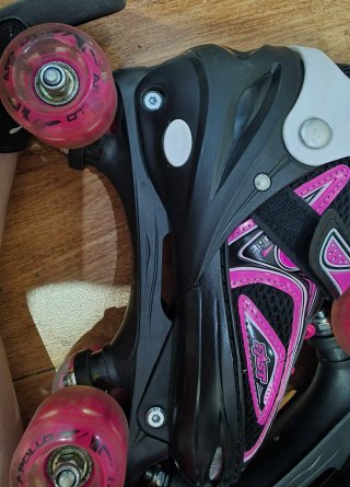 Patines Apollo 4 Ruedas Rosa y Negro