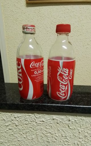 2 bottiglie Coca Cola Germania anni '80 0,33l