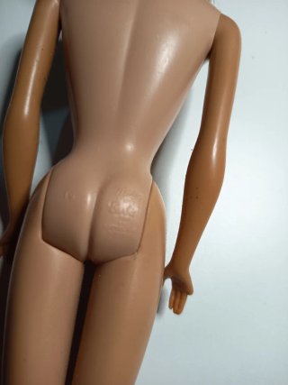 Muñeca Barbie midget clásica