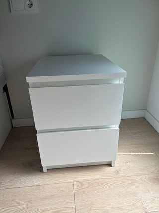 2 Mesitas de Noche Malm IKEA Blancas