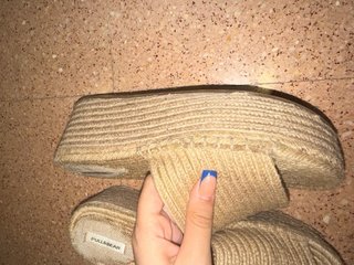 Sandalias cuña Pull&Bear beige