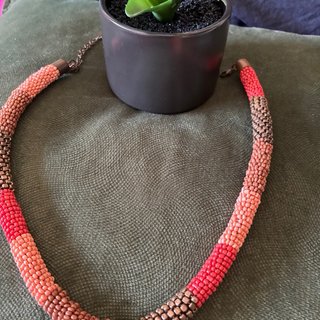 Collar Sfera rojo y rosa