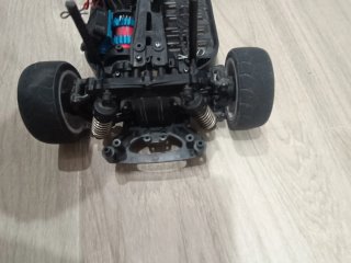 2 Coches RC 1/10: Tamiya TGS y TT01