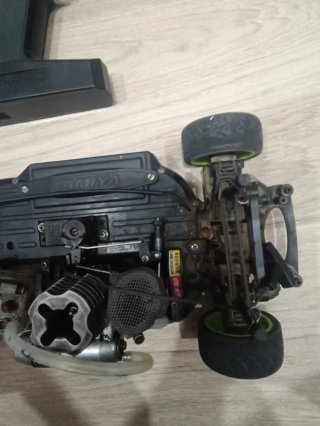 2 Coches RC 1/10: Tamiya TGS y TT01