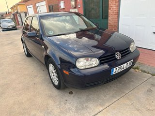 Volkswagen Golf 4 año 2003