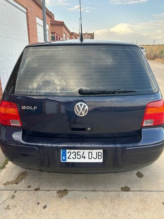 Volkswagen Golf 4 año 2003