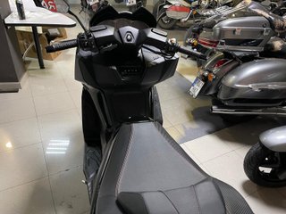 Kymco AK550 Premium 2024 6.000km