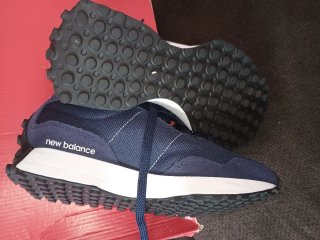 Zapatillas New Balance Azul y Blanco