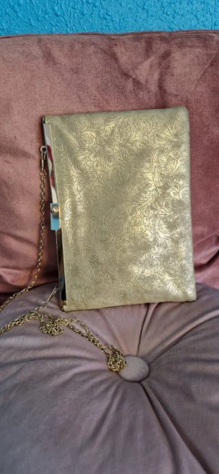 Bolso de mano fiesta dorado