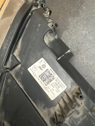 Faro Izquierdo VW Polo 2021+ LED Original
