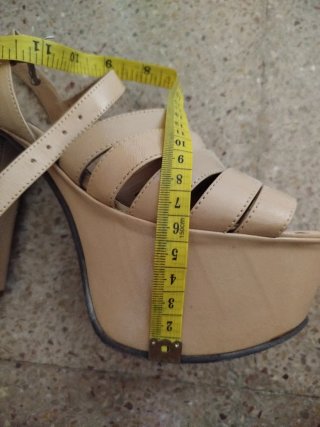 Tacones Beige Plataforma