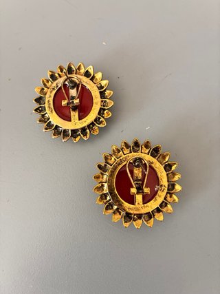 Pendientes Maxi Flor Dorados con Piedra Roja