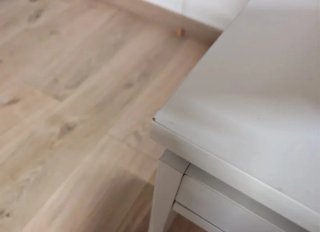 Mesa elevable blanca