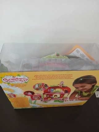 Strawberry Shortcake Mercado Bitty Market