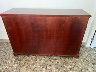 Mueble consola madera noble clásico