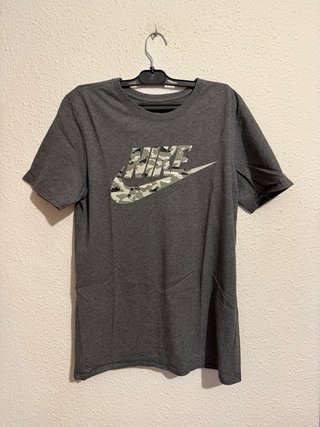 Lote Ropa y Gorra Nike