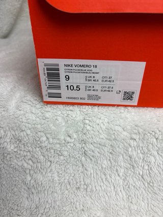 Nike Vomero 18 Talla 42.5 Naranja/Morado