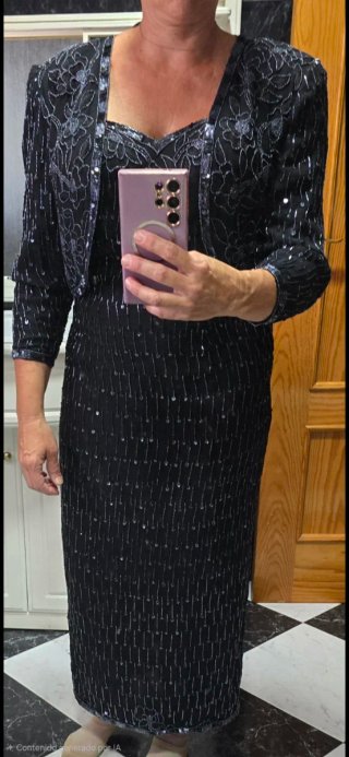 Vestido de fiesta negro con chaqueta