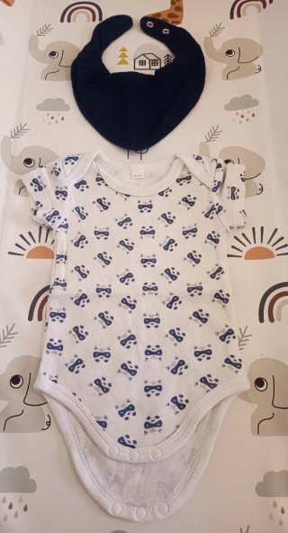 Conjunto body y babero estampado