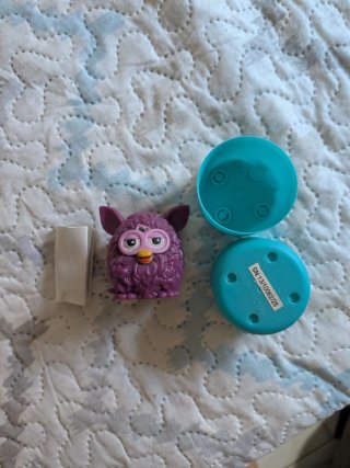 Furby Morado Pequeño