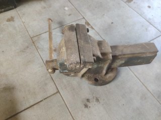 Tornillo de banco profesional