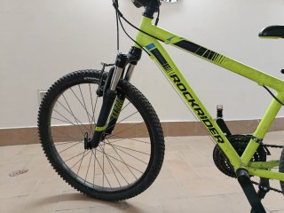 Bicicleta infantil Rockrider amarilla