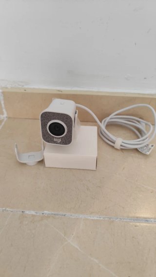 Webcam Logitech Blanca y Gris