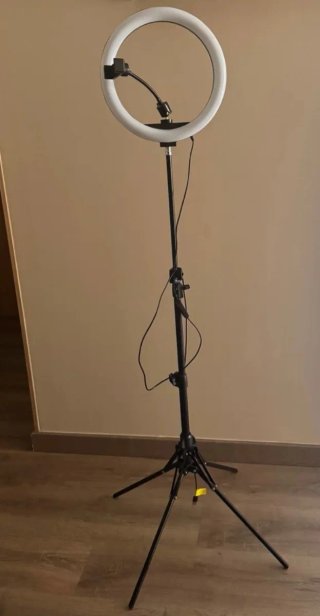 Trípode con Aro de Luz LED
