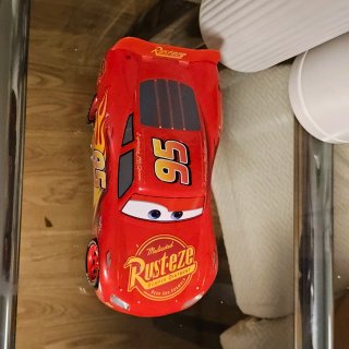 Coche Rayo McQueen Grande 30cm