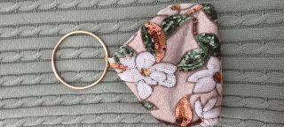 Bolso de fiesta Shein con flores y lentejuelas