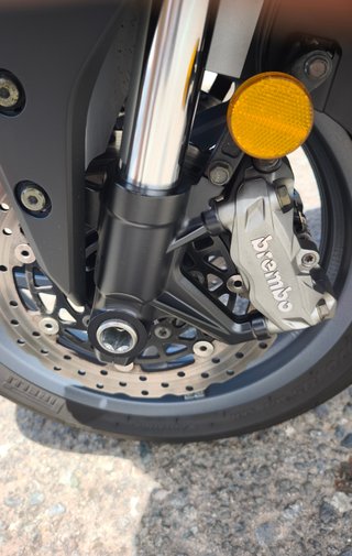 Kymco AK550 ABS Maxi Scooter Gris/Plata