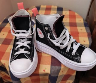 Converse plataforma negras y rosas