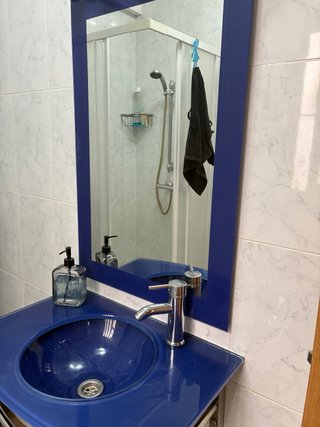 Lavabo de baño azul con luces VINTAGE