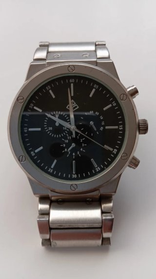 Dos relojes de pulsera