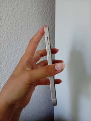 iPhone 12 64GB 80% Batería