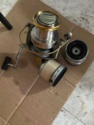 Combo pesca surfcasting caña y carrete
